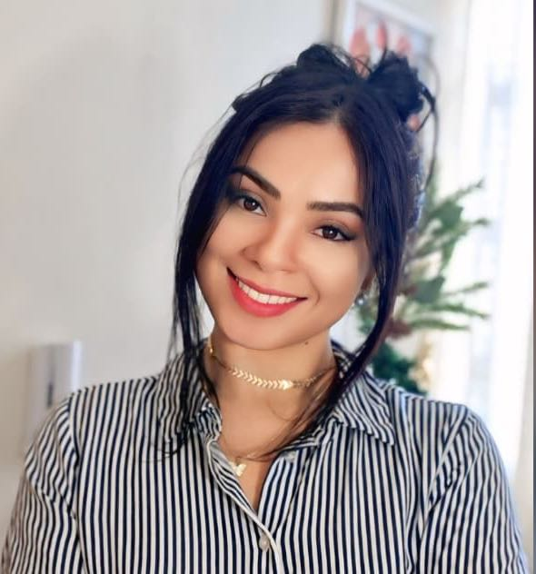 Paloma — consultora comercial da B8X
